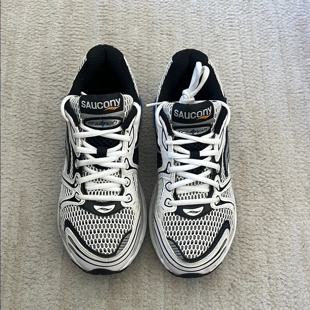 Saucony ProGrid’s ‘Black/Blue’